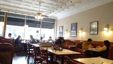 George's Family Restaurant