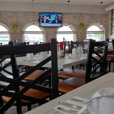 charlie's restaurant - forest park