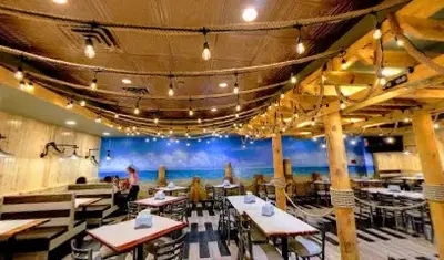 Cajun Boil & Bar - Oak Park