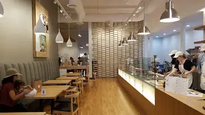 Léa French Cafe