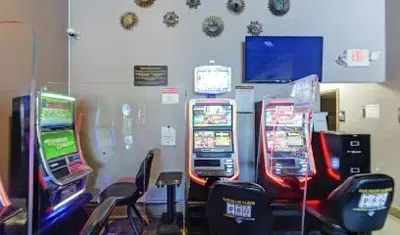 Rinky’s Bar & Cafe