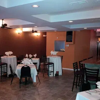 Lilah's Sports Bar Grill & Banquets