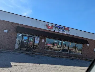 Seafood Land Fresh Market and Restaurant
