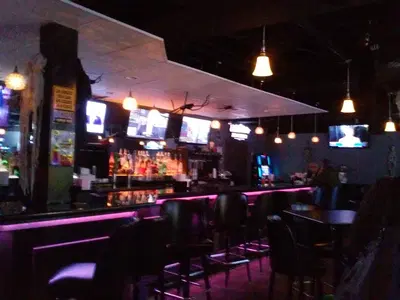 Cesar's Sports Bar and Grill