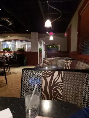 Arni's Restaurant - Greenwood