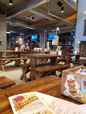 Half Liter BBQ & Beer Hall