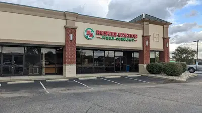 Hunter Station Pizza - Sellersburg