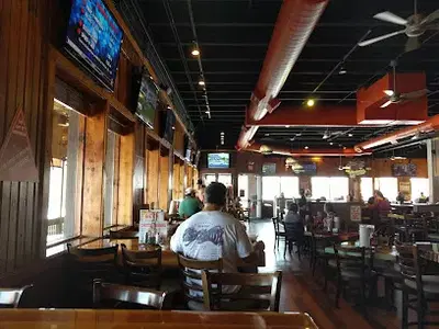 Hooters