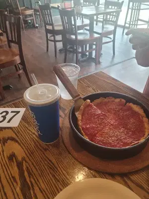 Pizzeria UNO Highland