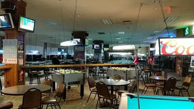 Sharks Restaurant & Billiards