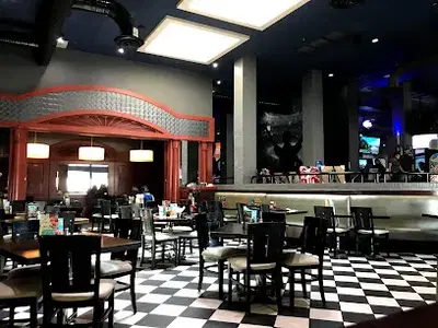 Dave & Buster's