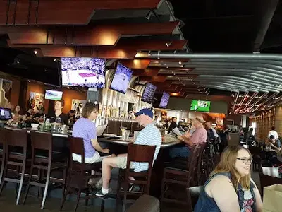 Yard House