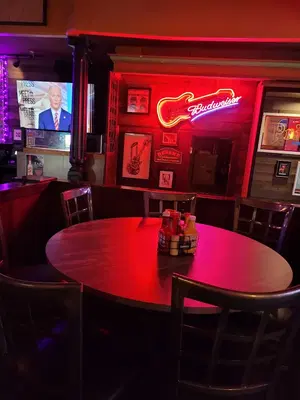Rain Bistro & Lounge