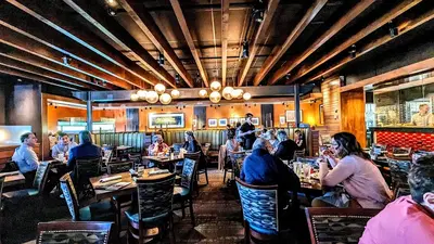 Houlihan's