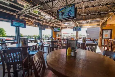 Maloney's Sports Bar & Grill