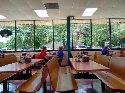 Short Stop Poboys