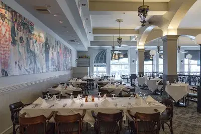 Palace Café
