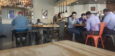 Lit Pizza - Corporate Blvd.