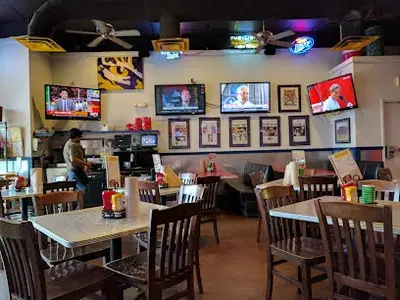 Pluckers Wing Bar