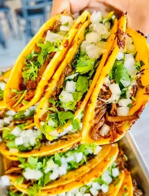 LA TAQUERIA DEL PUEBLO