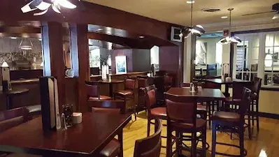 Cal's Wood Fired Grill and Bar