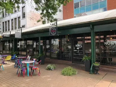 Nosh Cafè and Restaurant