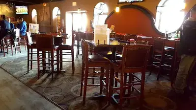 Kaptain Jimmy's Restaurant & Distillery