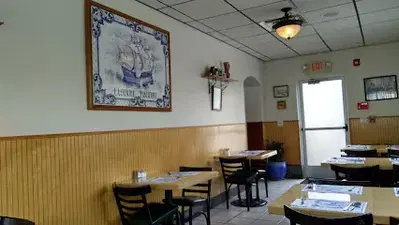 Primavera Cafe Restaurant