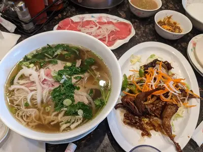 Ánh Hồng Restaurant