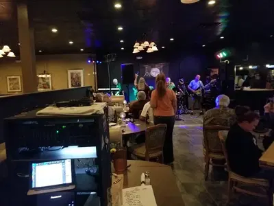 Willow Restaurant and Pub
