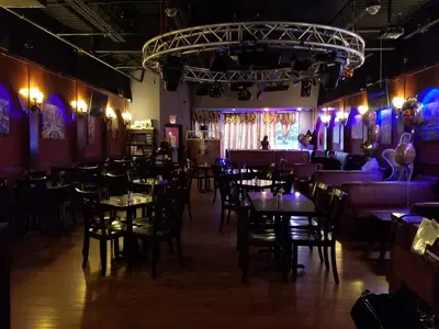 Unplugged Restaurant & Sports Bar
