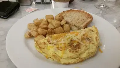 The Bistro – Eat. Drink. Connect.®