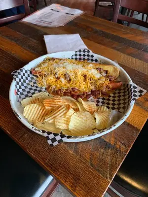 Pour Dog House