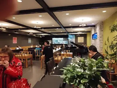 Red Pepper Sichuan Bistro