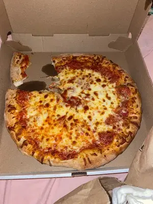 Jillianos Pizza