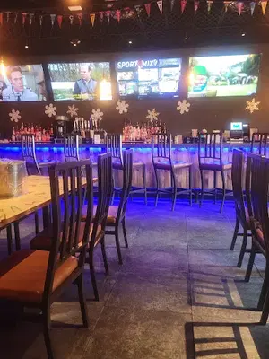 Hook & Reel Cajun Seafood & Bar