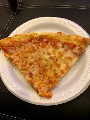Universal Pizza & Subs