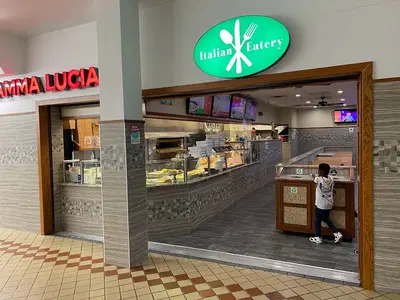 Mamma Lucia Iverson Mall