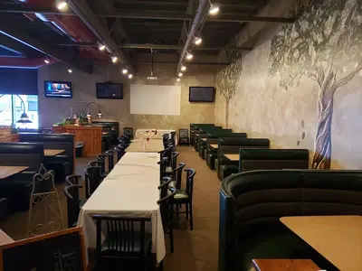 Frankie V's Sicilian Pizza & Grill