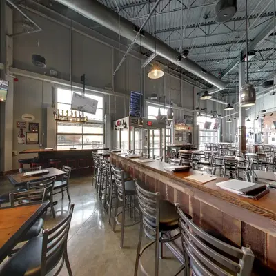Beerhead Bar & Eatery