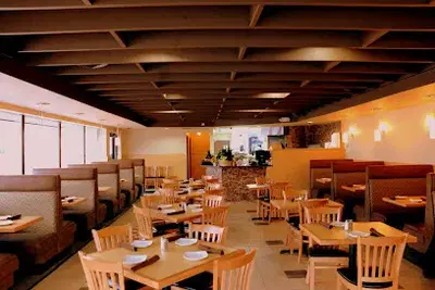 Boukie's Grill