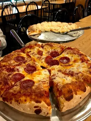 Roma Pizzeria & Restaurant