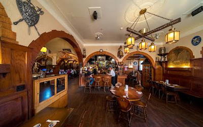 Dakota Inn