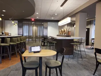 The Bistro at Courtyard by Marriott Downtown