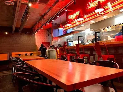 Zo's Good Burger - Garden City