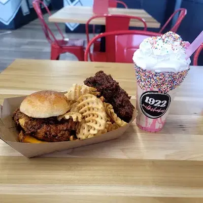 Holy Cluck Dearborn Hts