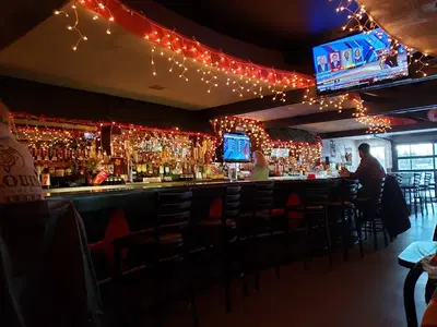 Mick's On Roosevelt