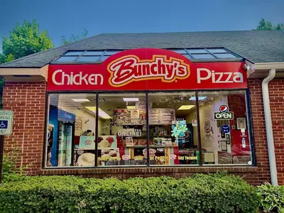 Bunchy's Chicken & Pizza