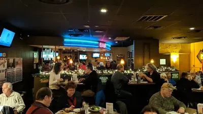 Charlie's Bar & Grille