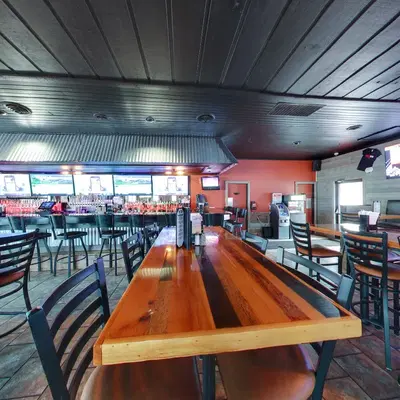 Driftwood Bar & Grille